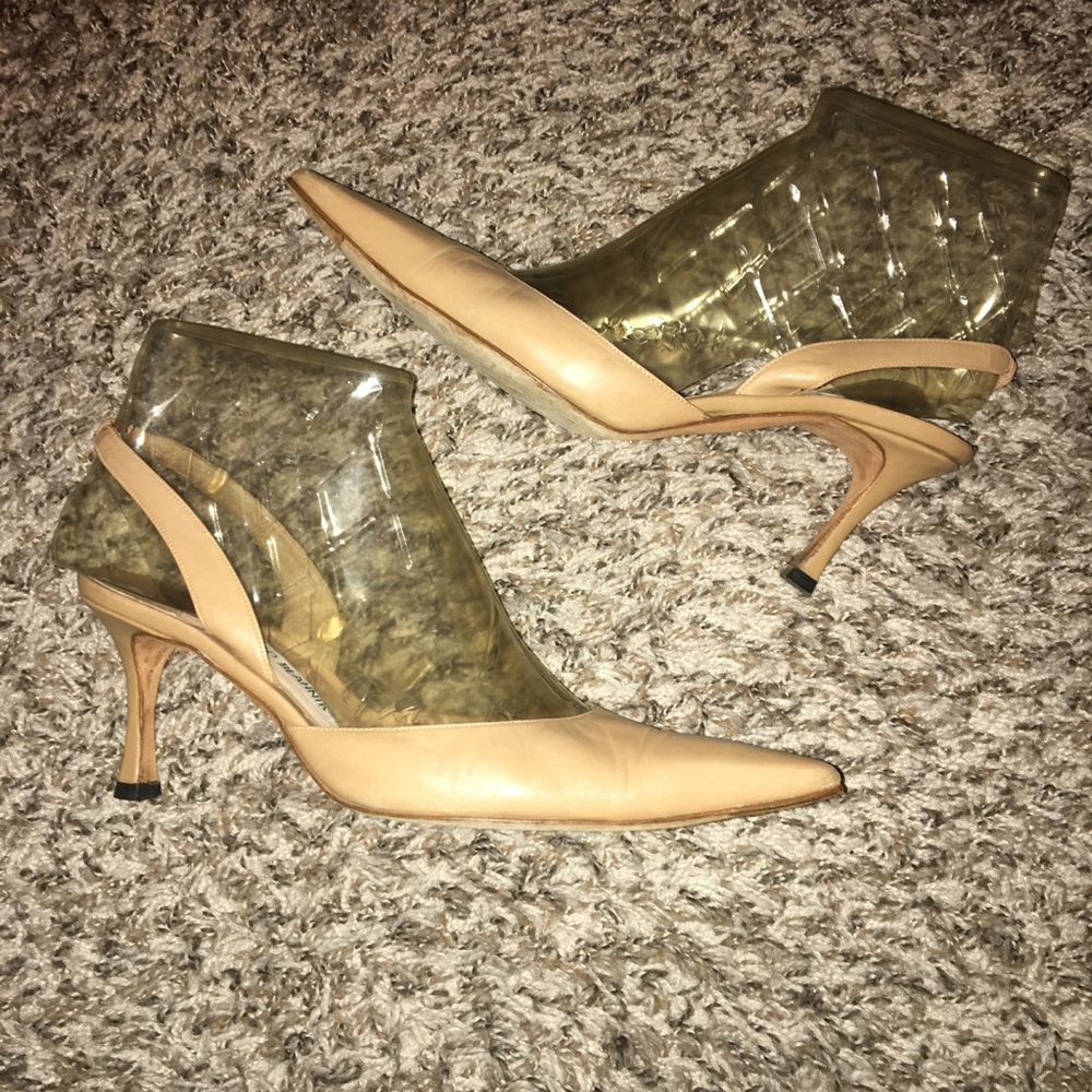 Manolo Blahnik Carolyne Camel/Beige Leather Slingback Pump Sz. 39.5 - EUC !!!